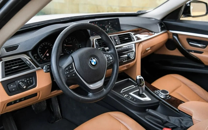 BMW Seria 3 cena 86000 przebieg: 185000, rok produkcji 2018 z Kraków małe 407